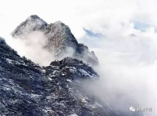 四字成语中的山河之美，百个带山、川的成语词汇