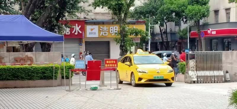上海疫情下的成都分局局长，一线抗疫与守护平安的双重挑战