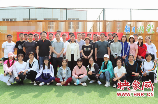 河南郑州大学生风采展示