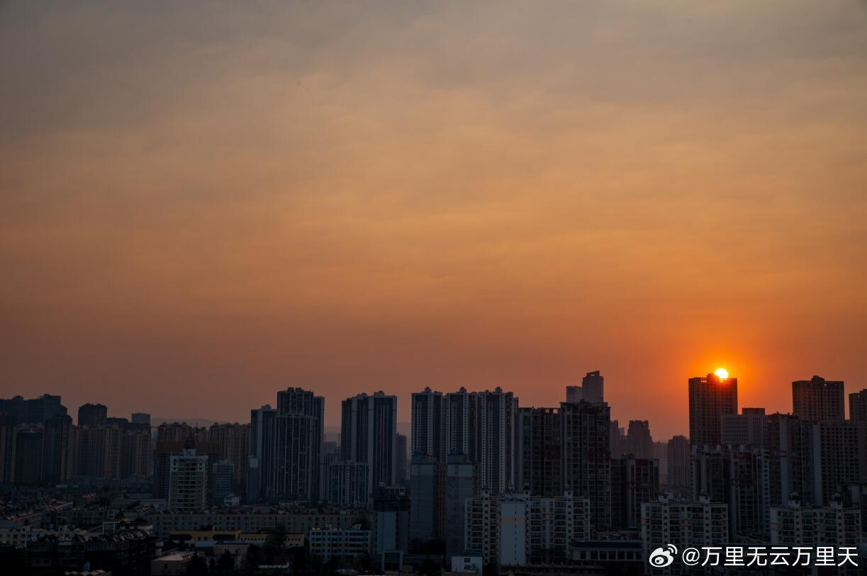 南宁疫情解除曙光，希望与努力的交汇点