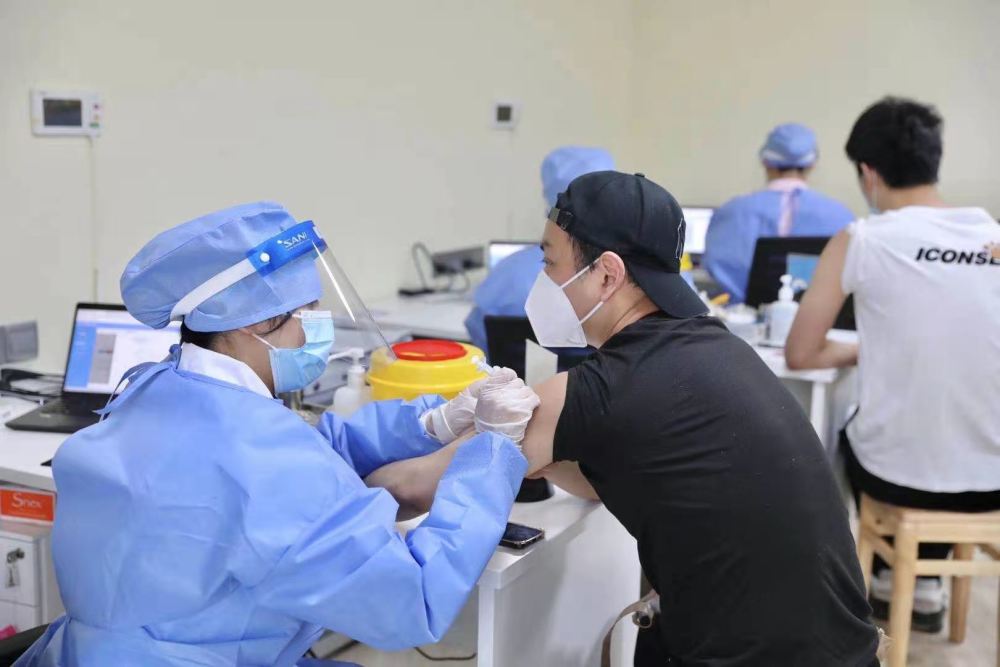 北京新冠疫苗，守护健康的坚强屏障