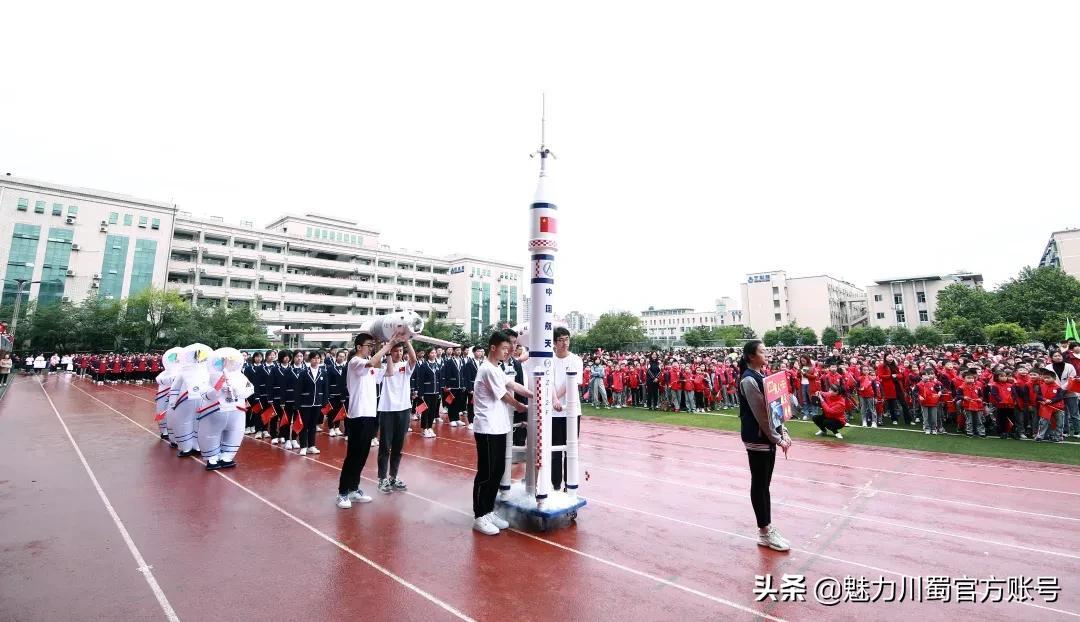 中国抗疫之战，坚韧不拔的策略与时间控制