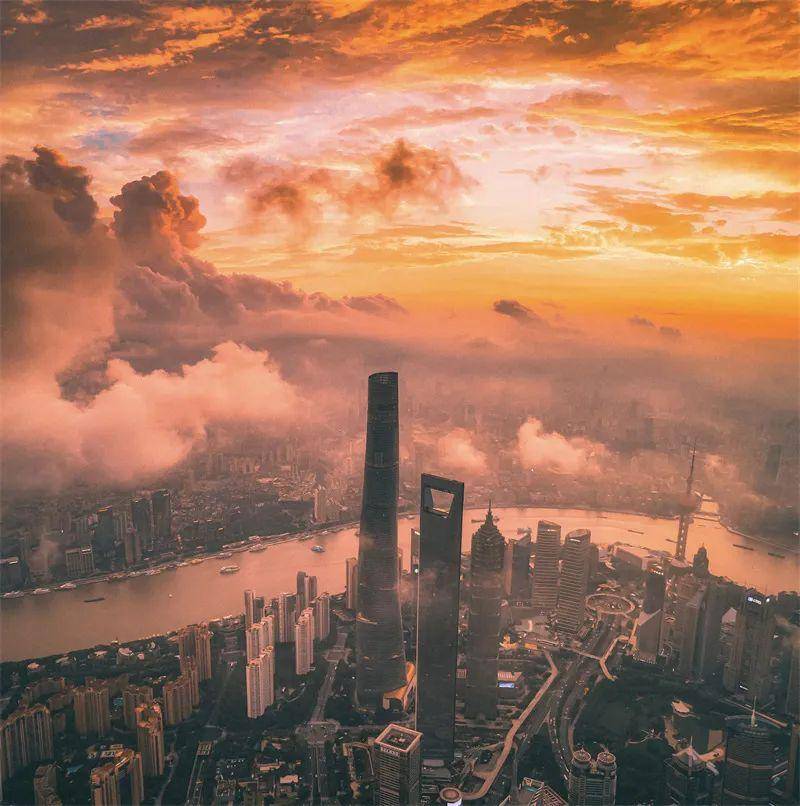 上海解封时刻，曙光重现的希望之光