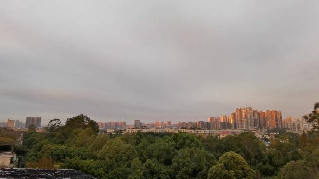 成都疫情解除时刻，希望与重生曙光的到来
