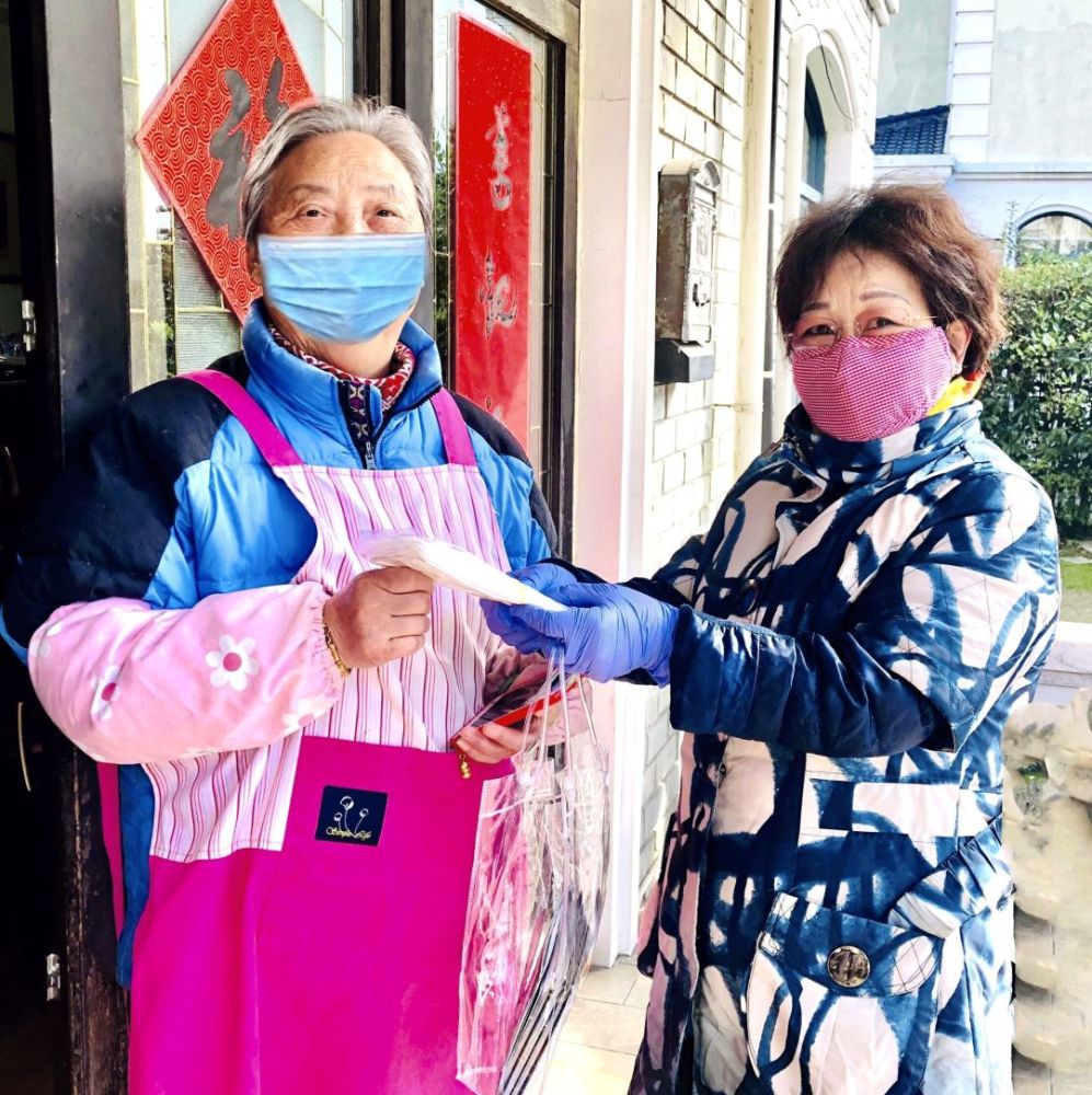 疫情下的特殊邻里，教授邻居与我共居时光