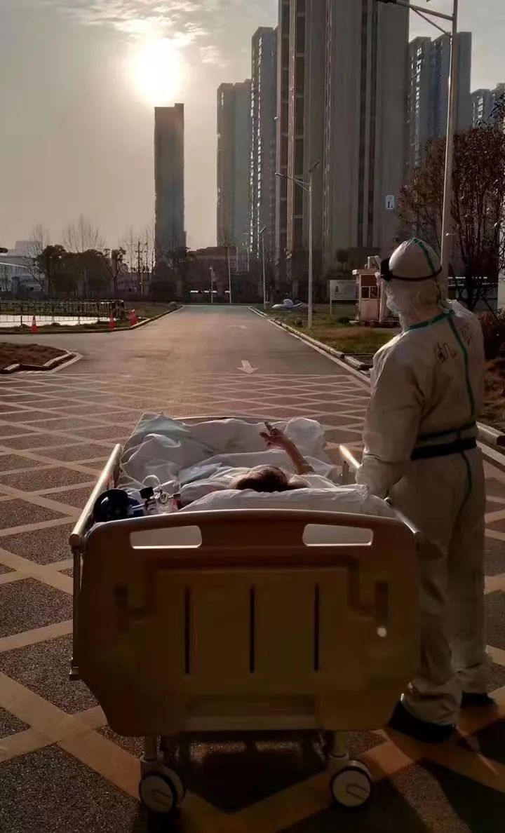 疫情期间难忘回忆，团结与希望的闪光瞬间