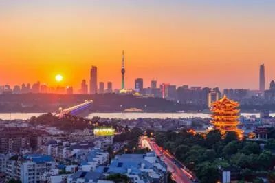 疫情后国家扶持武汉重建之路的历程