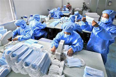新常态下的坚守，疫情成常态，口罩仍是必需品