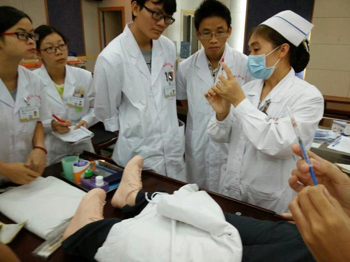 中国疫情回顾与反思，疫情起源与影响分析
