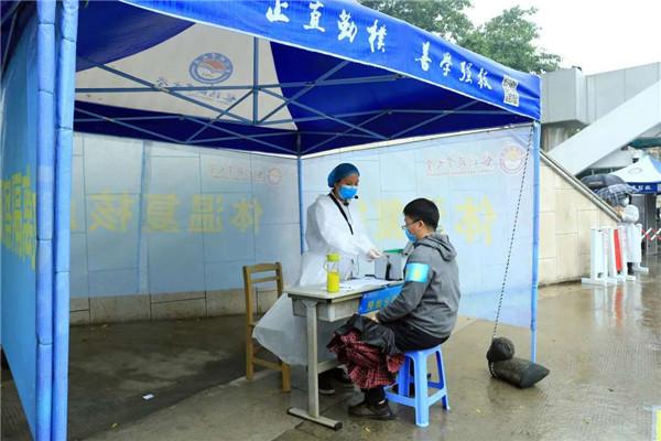 回望2019年，新冠肺炎疫情的爆发及其影响