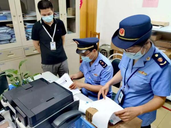 全民核酸检测，疫情防控决定性时刻