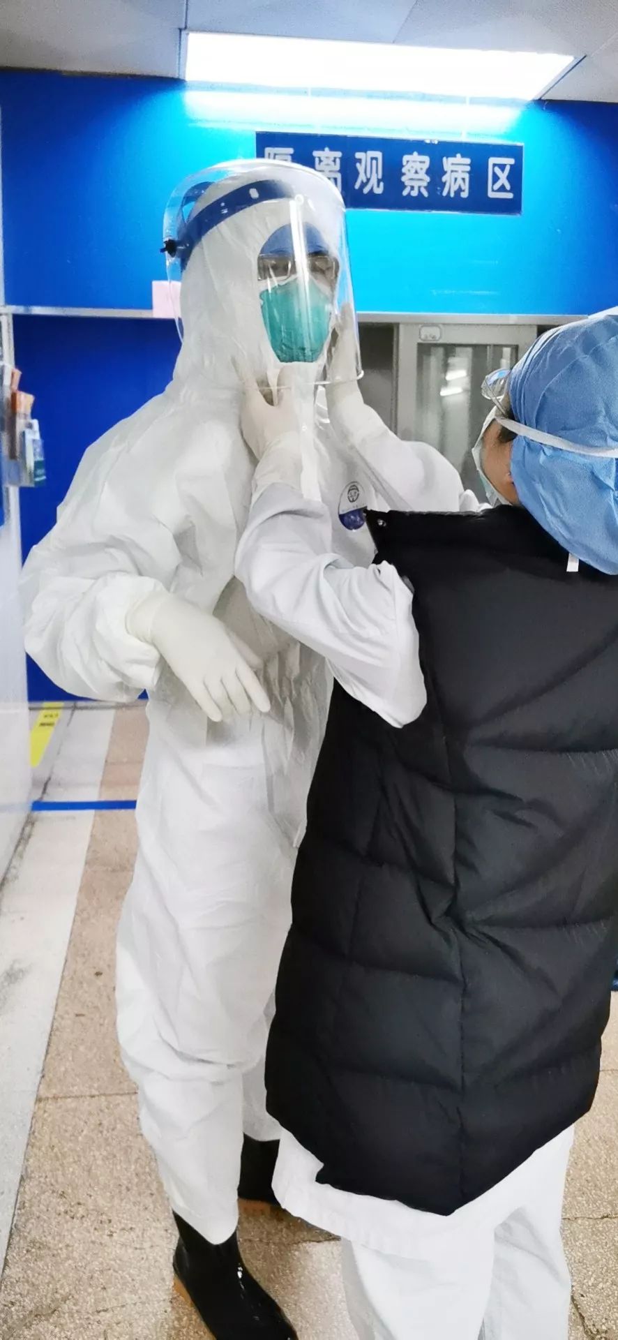勇往直前，无畏疫情，医护人员抗疫事迹感人至深