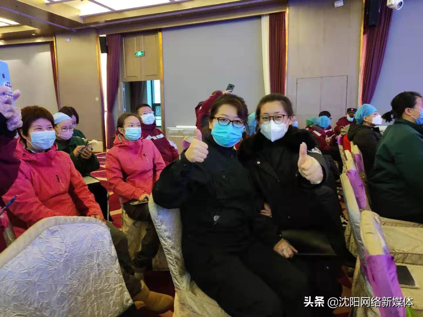 白衣战士无畏前行，疫情期间护士守护生命的壮丽事迹
