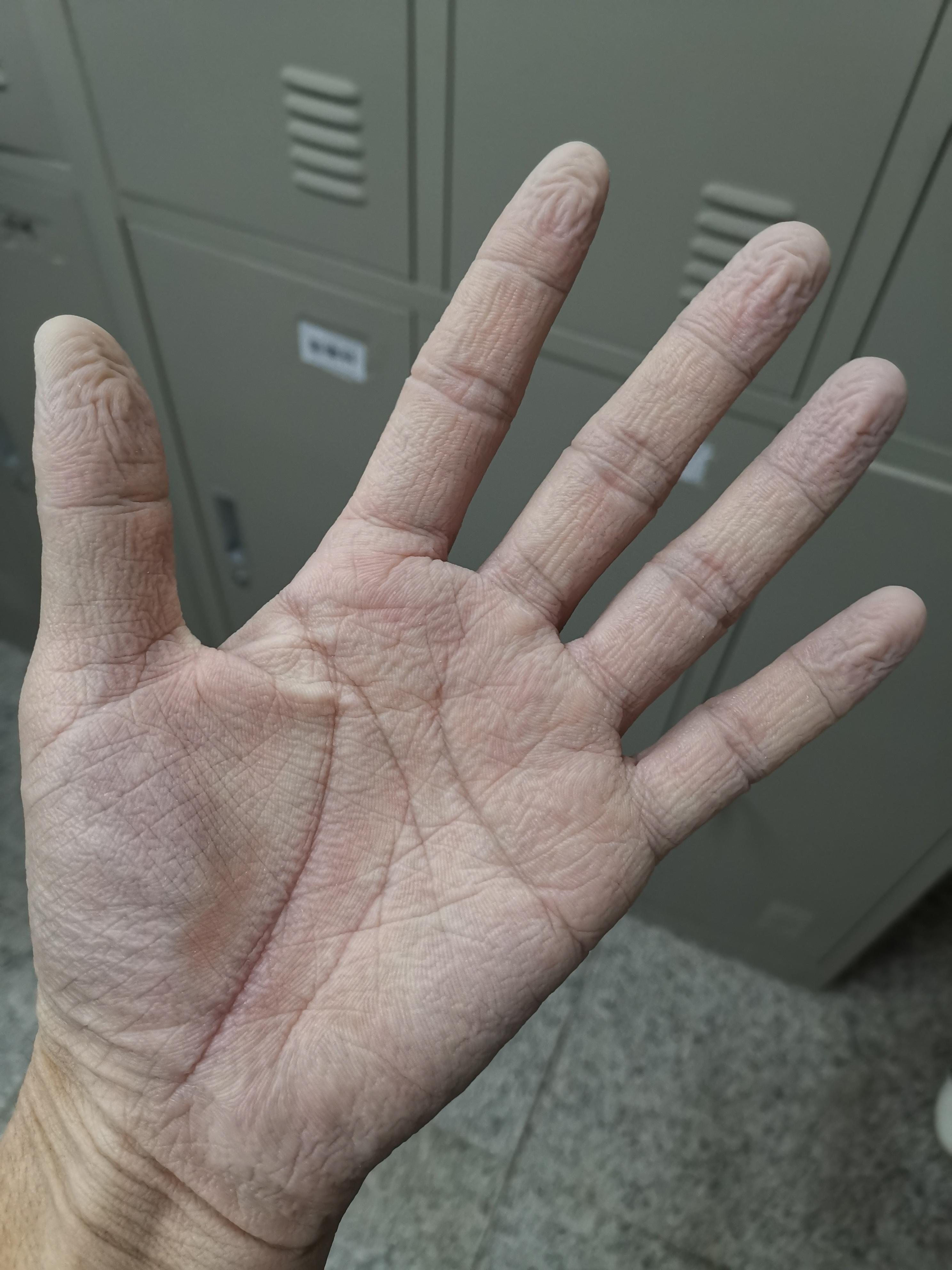 白衣战士的信念与抗疫无畏的勇气