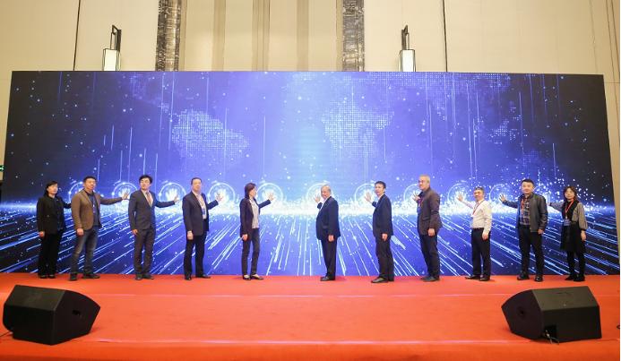 全球疫情展望，明年四五月的挑战与前景分析