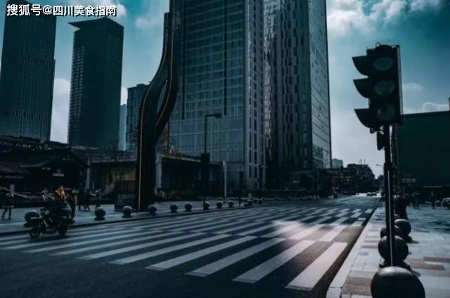 疫情结束之际，期待与反思的交汇点