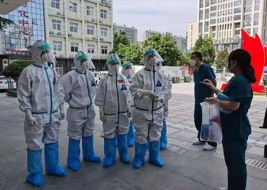 疫情时代，挑战与希望的交织篇章