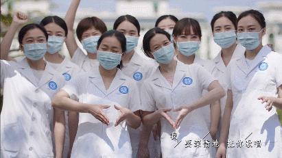 疫情下的英勇医护身影，守护生命的无畏战士
