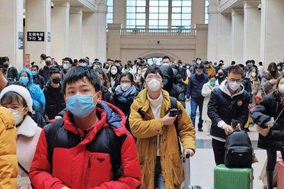 疫情阴霾下的春节，希望与挑战的较量之战