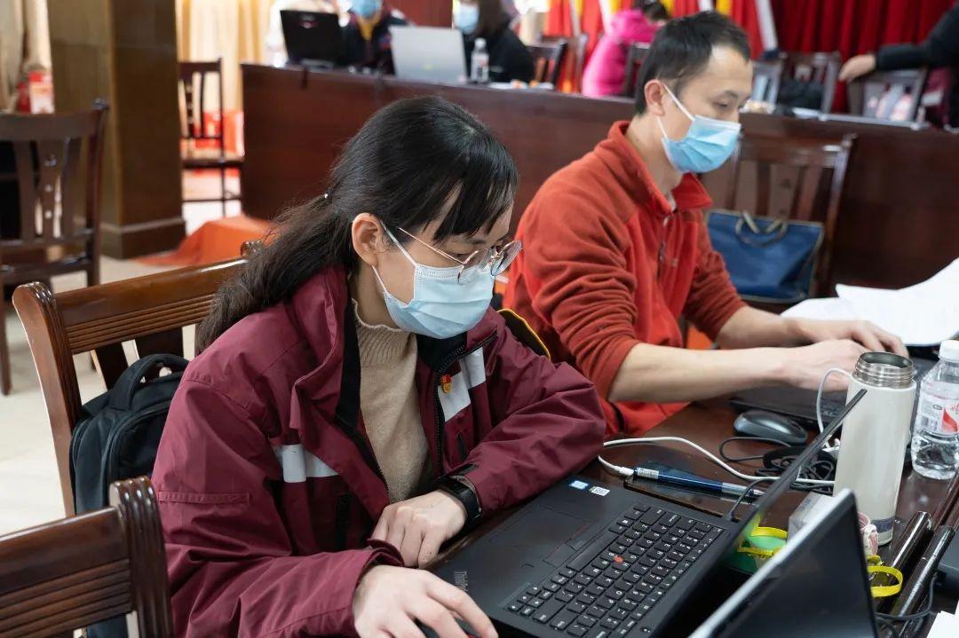 疫情当前不关闭国门的理由与考量