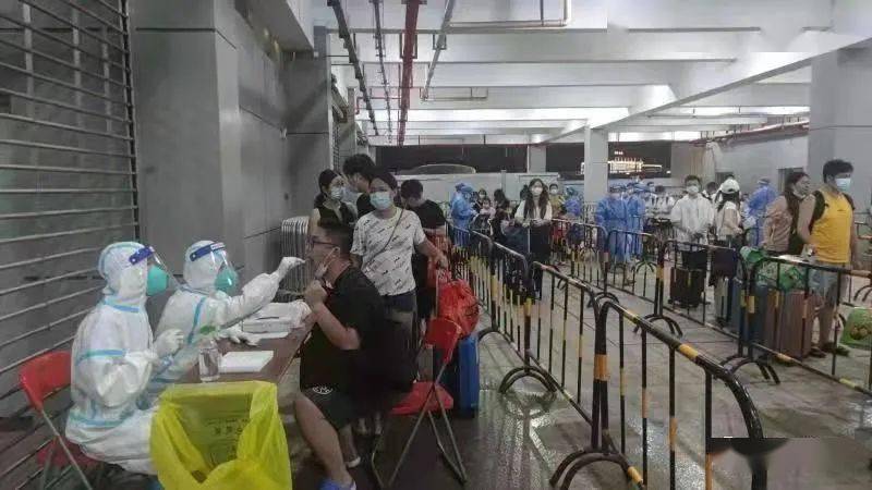 东莞疫情管控措施升级，坚决遏制疫情扩散，保障群众健康安全