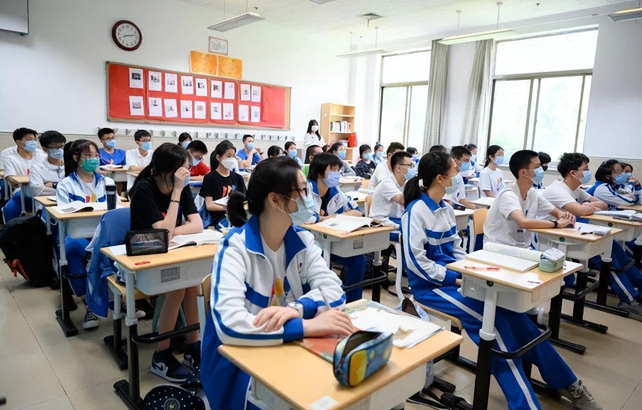 东莞强化疫情管控措施，保障人民生命安全，坚决遏制疫情扩散