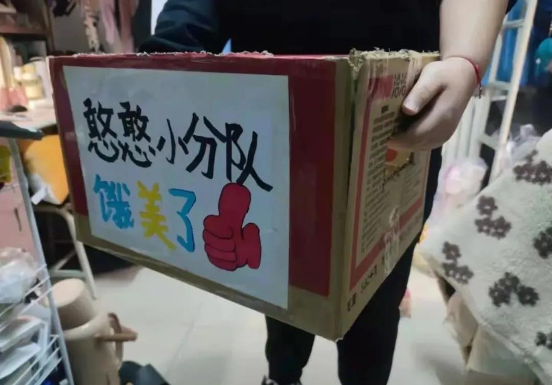 济南堂食暂停应对疫情挑战，挑战与策略