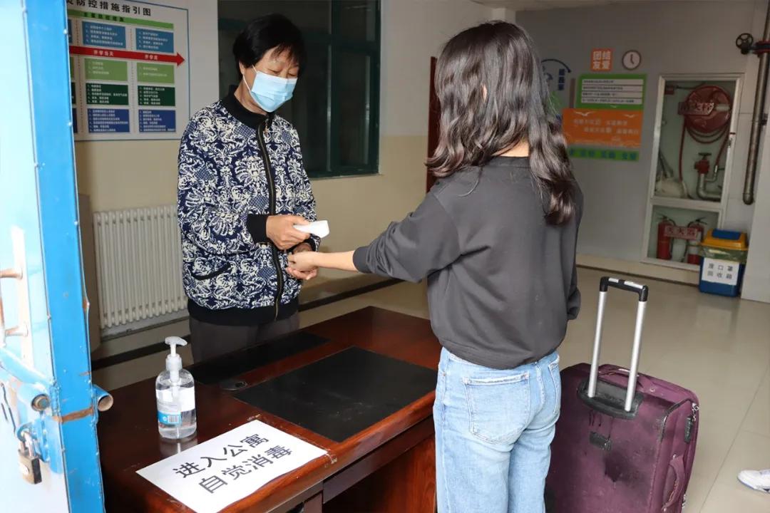青海省精准实施科学防控政策，保障人民生命健康安全