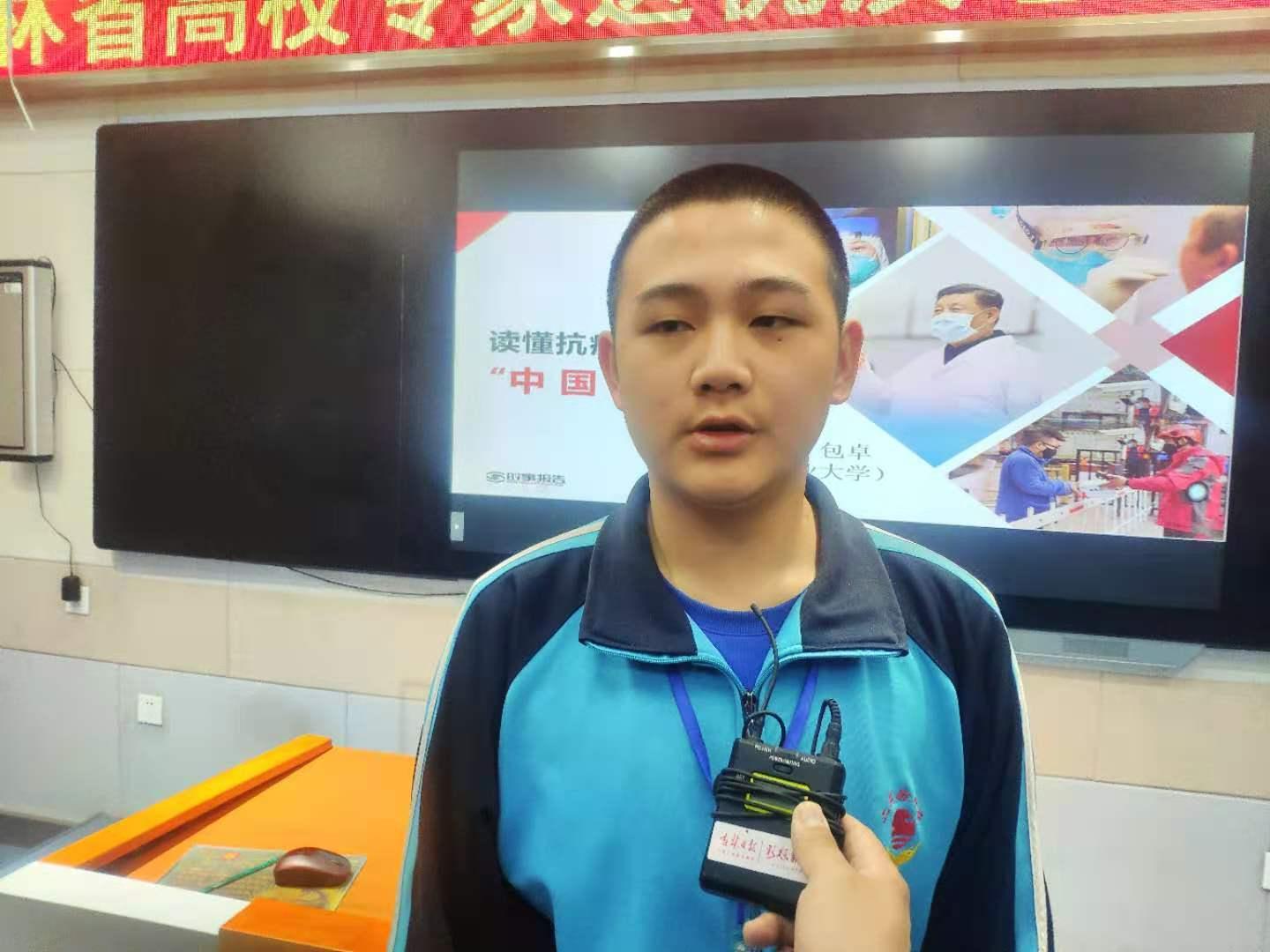 重庆与西安，疫情之下的坚韧与曙光