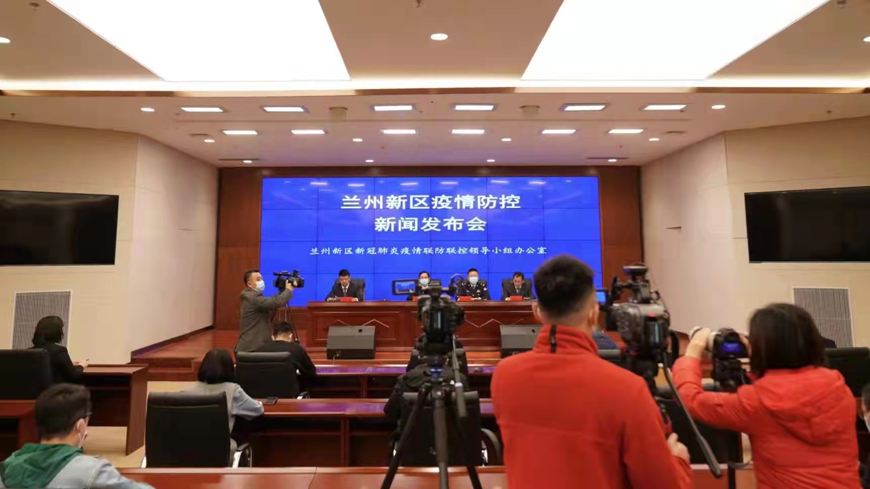重庆市疫情发布官网与兰州新闻，城市间抗疫连线实时报道