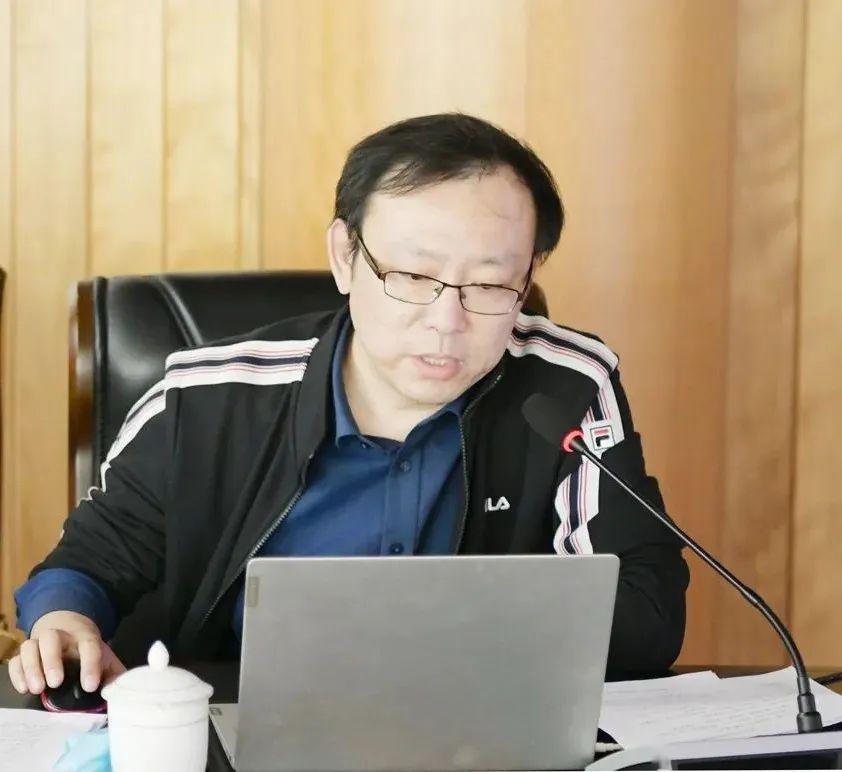 重庆与西宁疫情报告，城市防控进展及动态观察