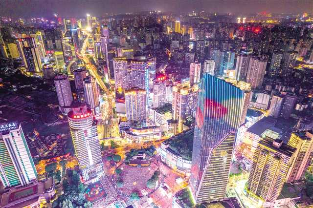 重庆疾情，城市脉搏与时代共鸣