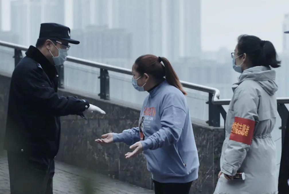 重庆与成都携手抗疫，共筑城市防线，守护安宁时刻