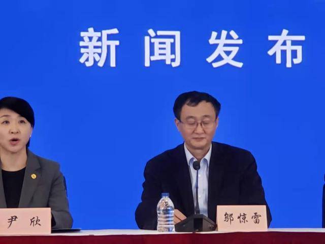 青海与上海疫情防控最新动态报告