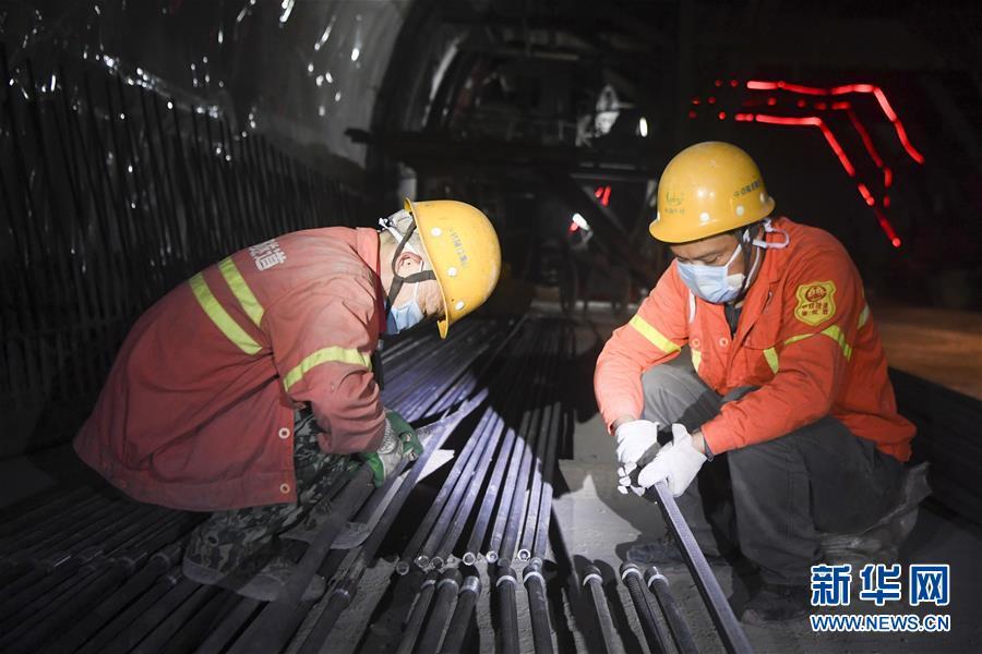 重庆市疫情防控升级，遏制疫情扩散蔓延势头加强防疫措施