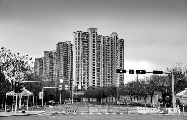 西安封城时刻，疫情下的城市记忆