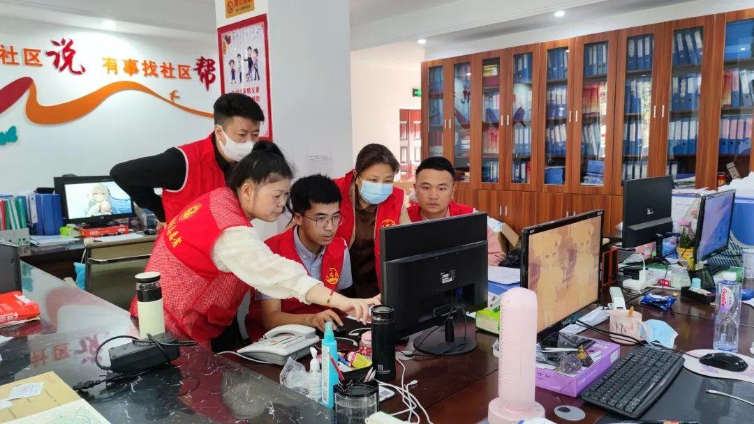 重庆与福州疫情现状与应对策略
