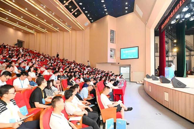 陕西省丹凤中学校长历程及教育变革概览