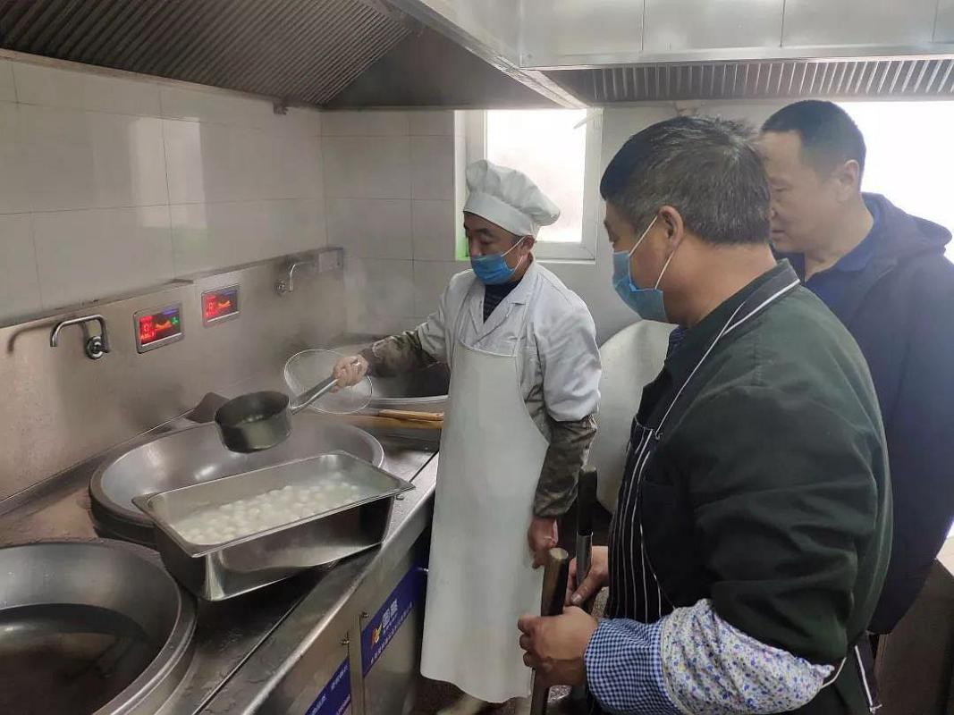 青海疫情报告与上海动态分析简报