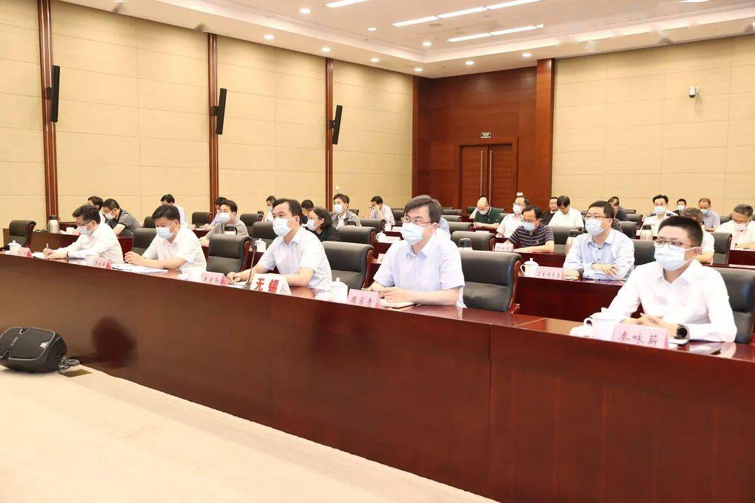 江西省疫情防控指挥部发布通告，坚决打赢疫情防控阻击战