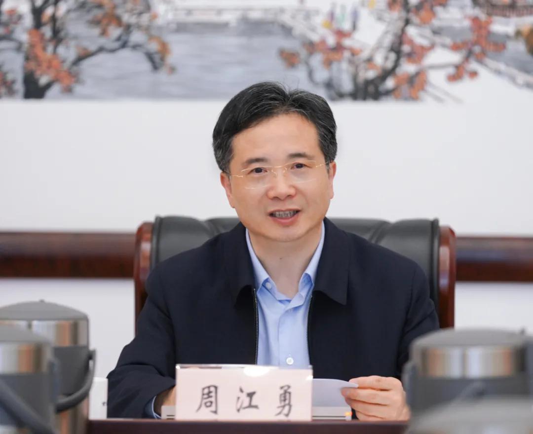 杭州确诊与上海疫情运动轨迹，城市轨迹追踪与防控策略挑战