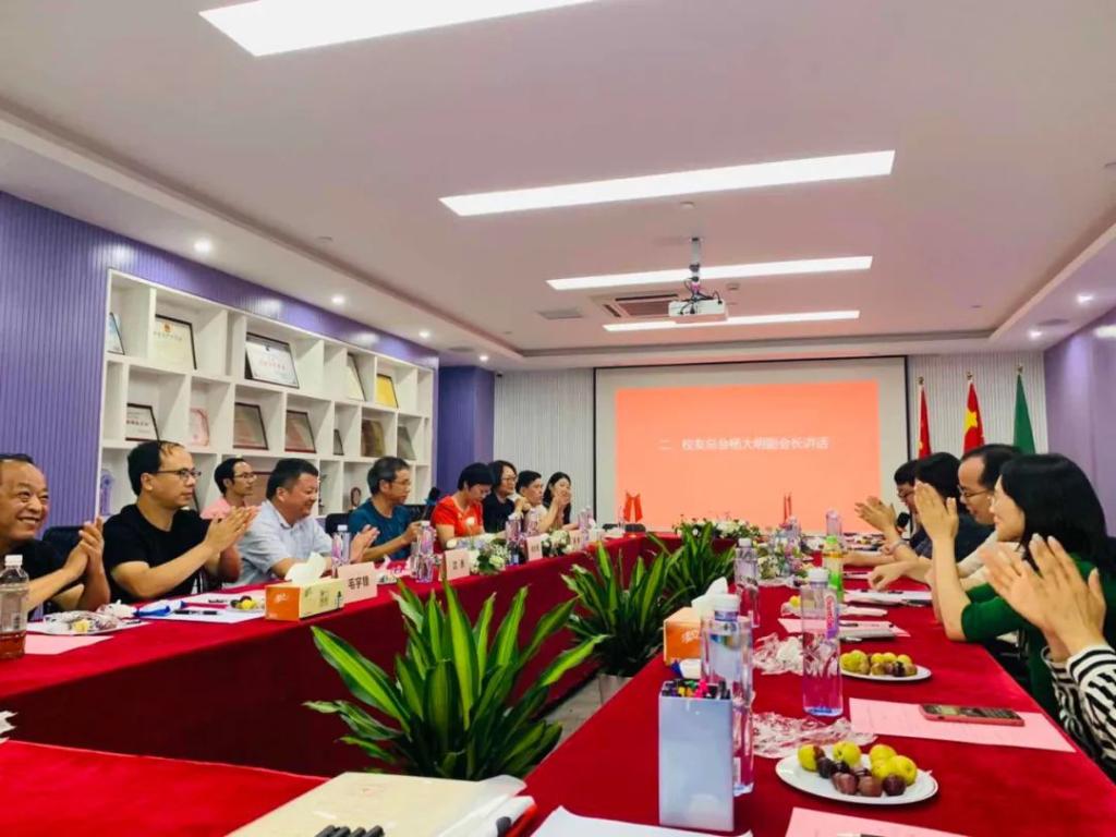 上海疫情新动态，挑战与应对策略