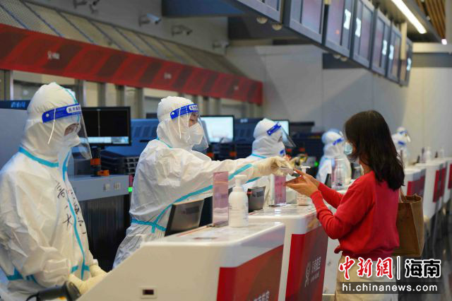 上海展现城市担当与防控智慧应对三亚疫情挑战
