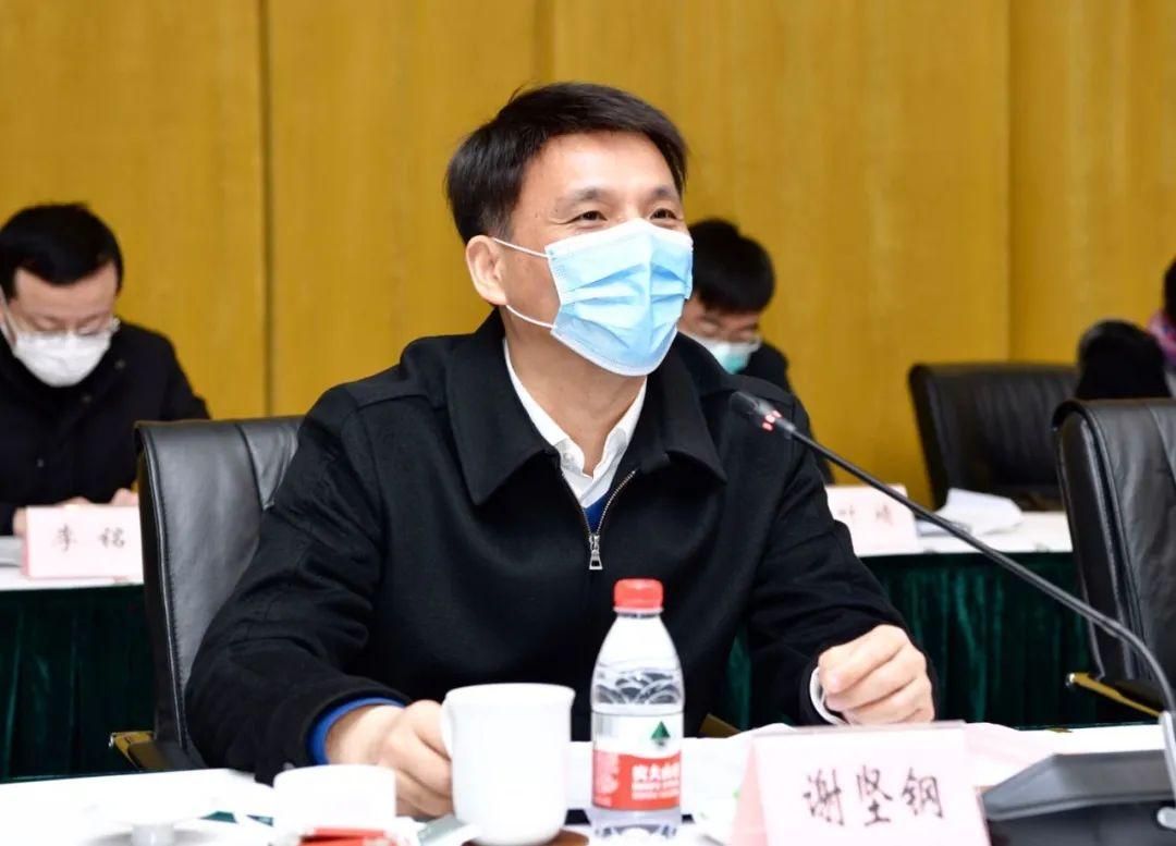 上海疫情挑战与应对策略