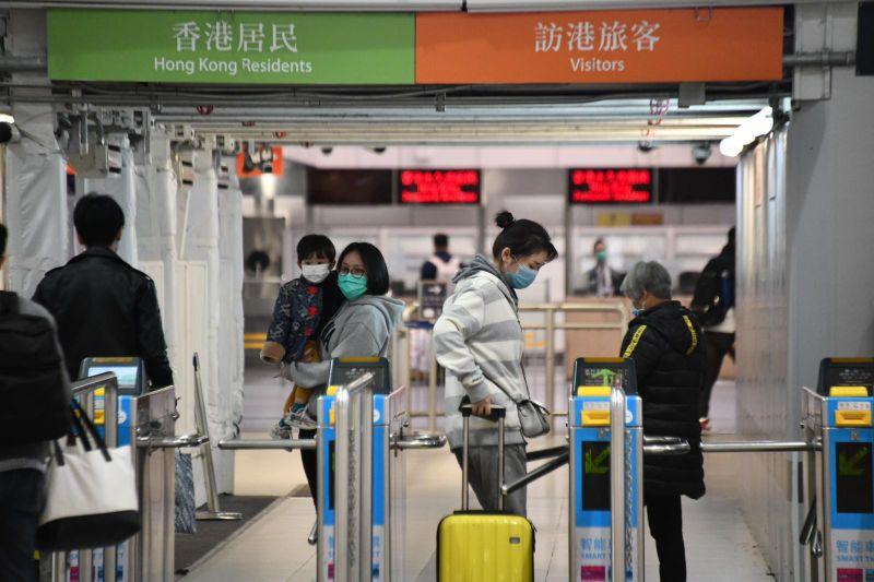 香港疫情解封之路，探索前行