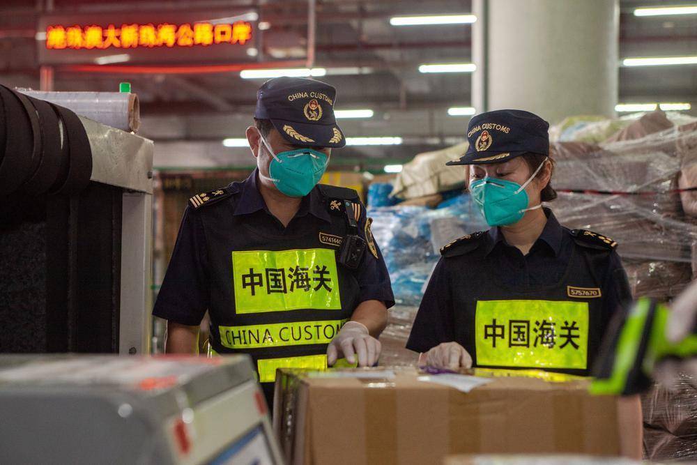 澳门海关防疫，筑牢安全防线，保障特区繁荣稳定