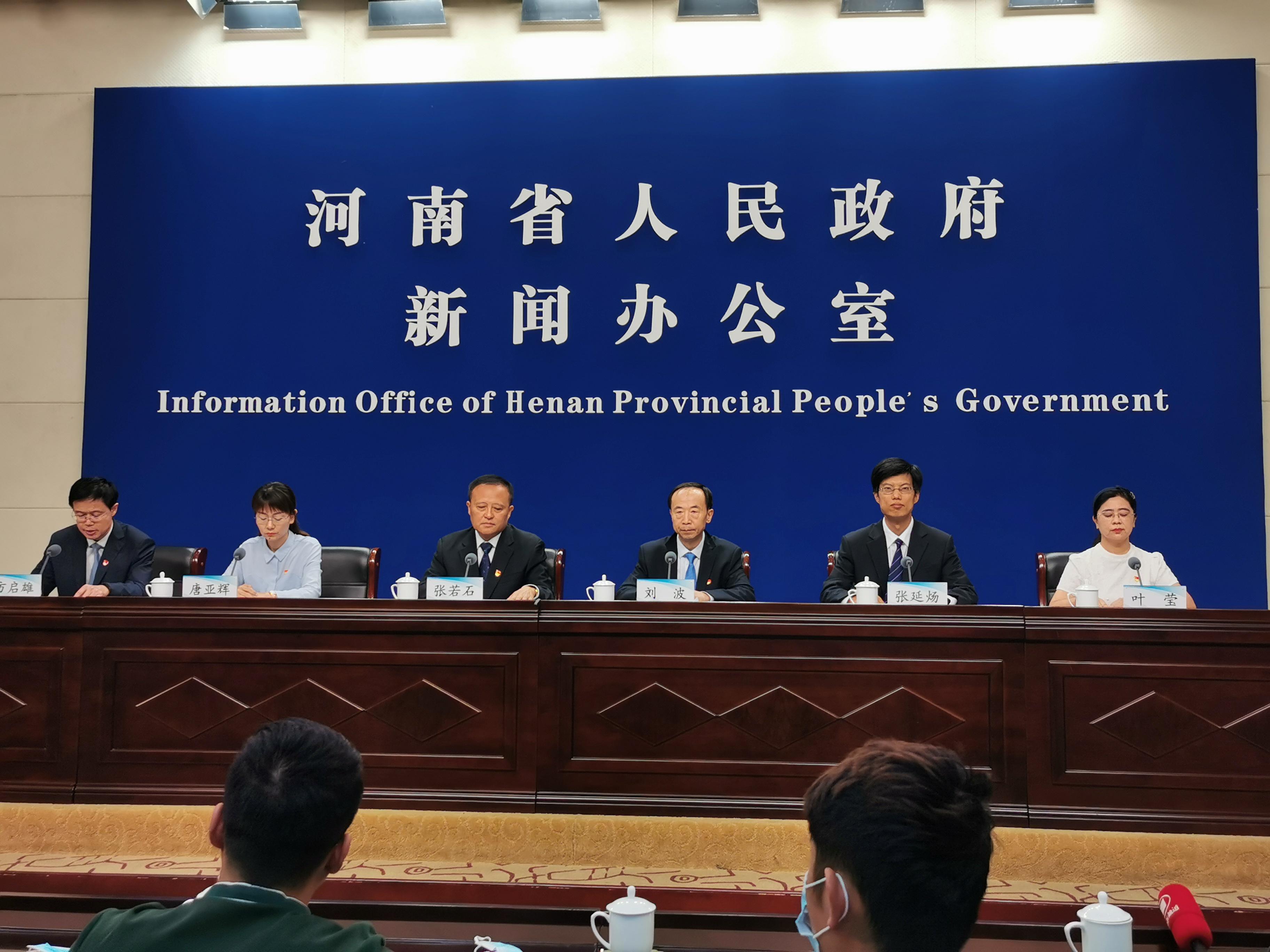 河南省疫情新增病例持续波动，防控措施再升级