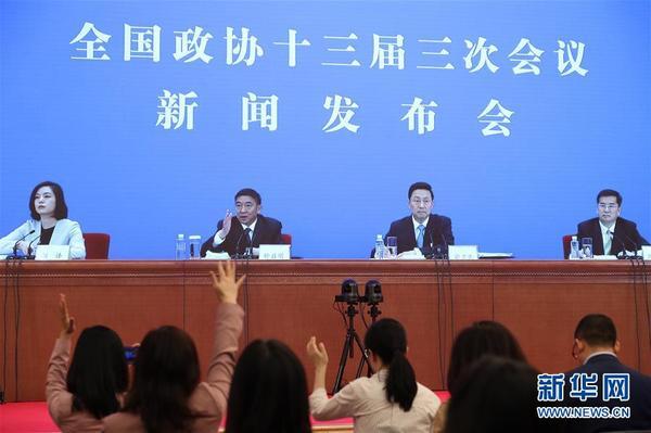 疫情下的河南担当，河南省卫健委发言人如何架起信息桥梁