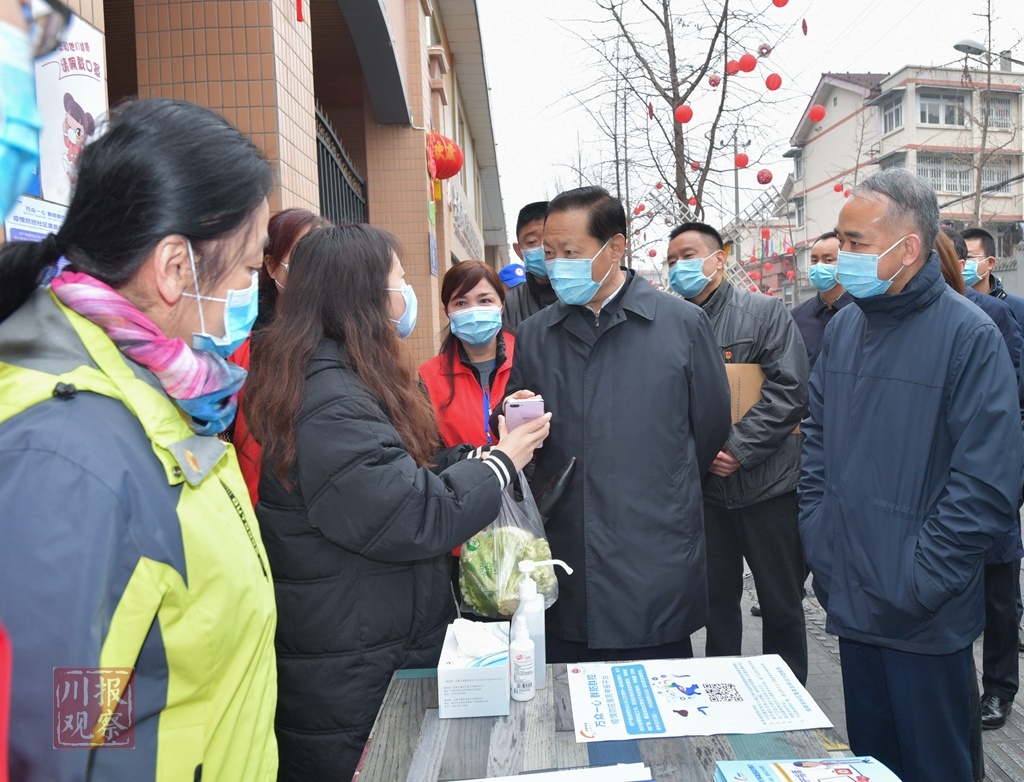 疫情下的河南与成都，省委书记的担当与城市的坚守