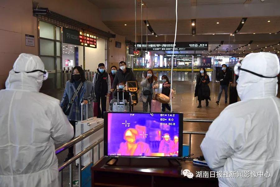 疫情最新动态，北京防控升级，长沙精准施策，两地最新消息一览